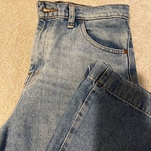 CHER wide leg ankle jeans size 28